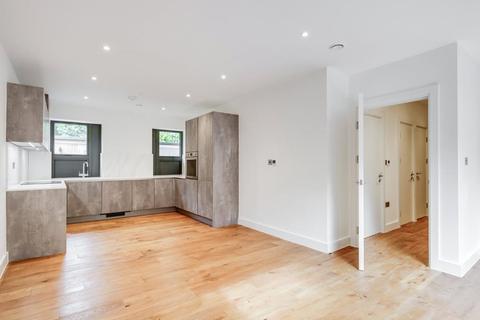 1 bedroom flat for sale - Marquis Court, Marquis Road, Camden, London, NW1