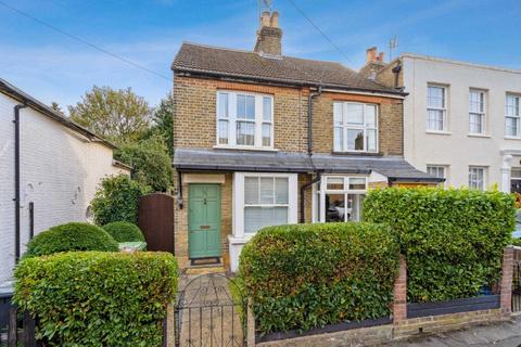 38 Park Road, Bushey, WD23 3EG