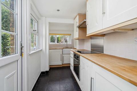 38 Park Road, Bushey, WD23 3EG