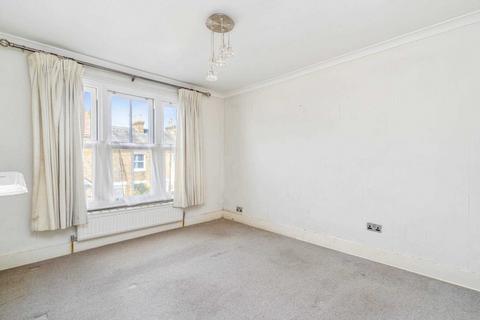 38 Park Road, Bushey, WD23 3EG