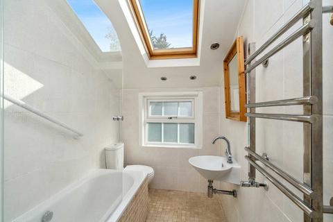 38 Park Road, Bushey, WD23 3EG