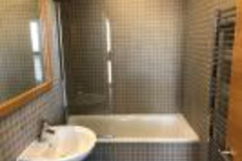 2 bedroom apartment to rent, Rumford Place, Liverpool L3