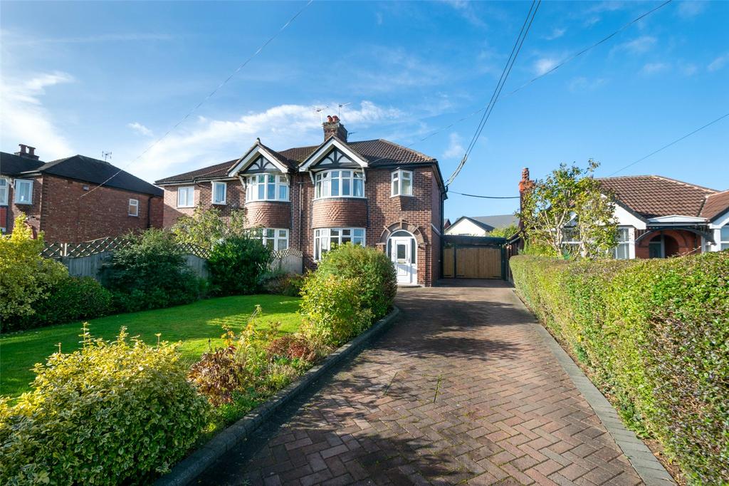 Croxton Lane, Middlewich 3 bed semidetached house £285,000