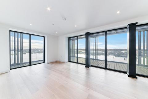 3 bedroom apartment to rent, Marco Polo Tower, Royal Wharf, London, E16