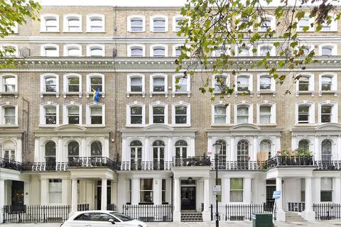 1 bedroom apartment for sale, Beaufort Gardens, London, SW3