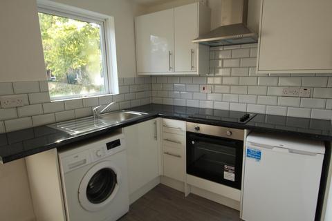 Studio to rent, Tom Price Close, Fairview, Cheltenham, GL52