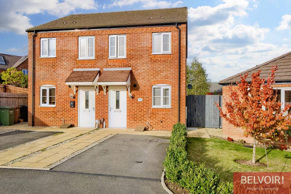 Cartwright Way, Evesham WR11 2 bed semidetached house for sale £250,000