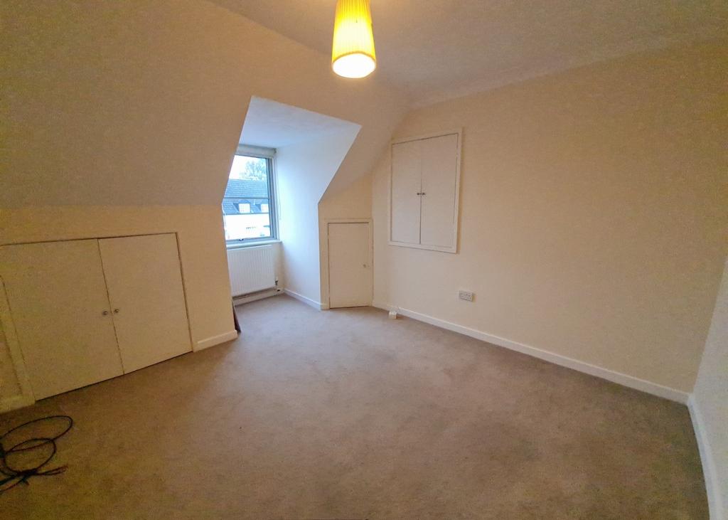 North Street, Crowland, PE6 1 bed apartment £75,000