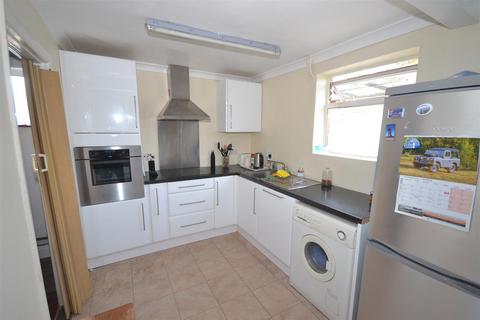 3 bedroom semi-detached house for sale, Cheviot Drive, Chelmsford