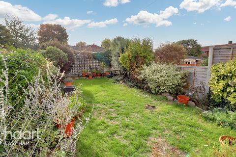 98 Flanders Road, London, E6 6BN