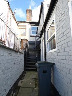 1 bedroom flat to rent, Studio Flat Victoria Road, Stoke-on-Trent, ST42JX