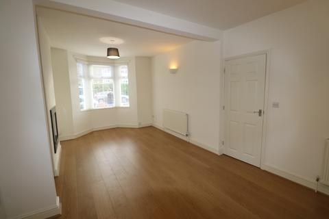 2 bedroom terraced house to rent, Rothersthorpe Road, Northampton NN4