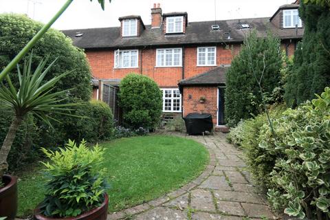 66 Brentham Way, London, W5 1BE
