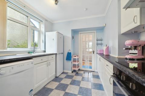 155 Farne Drive, Glasgow, G44 5DN