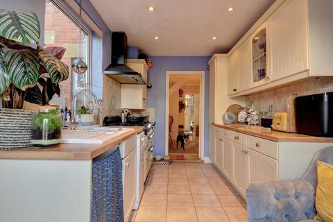 121 Harpsden Road, Henley-on-thames, RG9 1ED