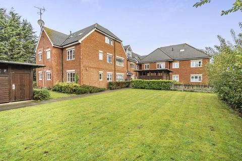 2 bedroom apartment to rent, Reading Road,  Winnersh,  RG41