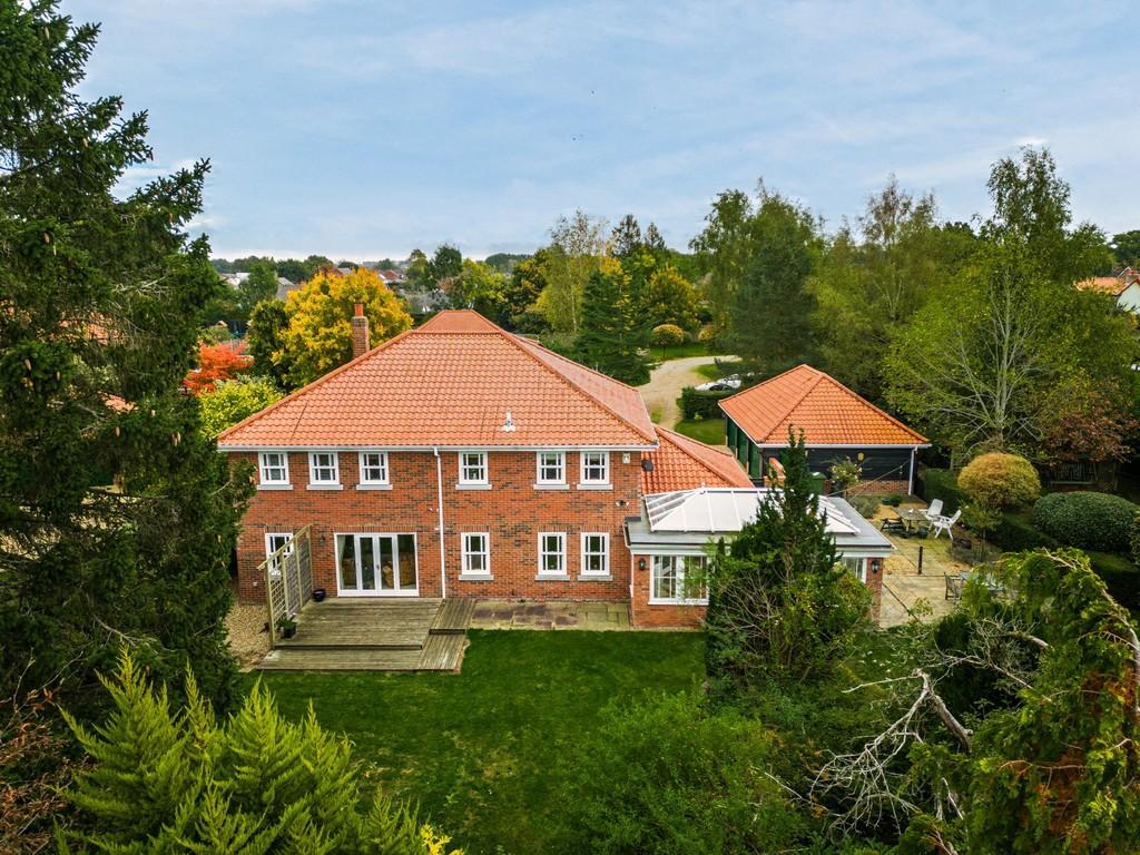 Mattishall 5 bed detached house £875,000