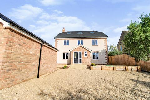 1a Redhills, Broad Town, Swindon, SN4 7RD