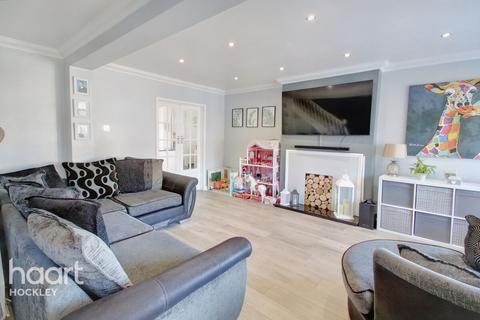 47 Burnham Road, Hullbridge, Hockley, SS5 6BG