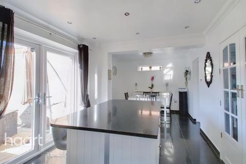 47 Burnham Road, Hullbridge, Hockley, SS5 6BG