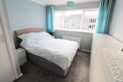 2 bedroom semi-detached bungalow for sale - Kirkham Road, Bridlington