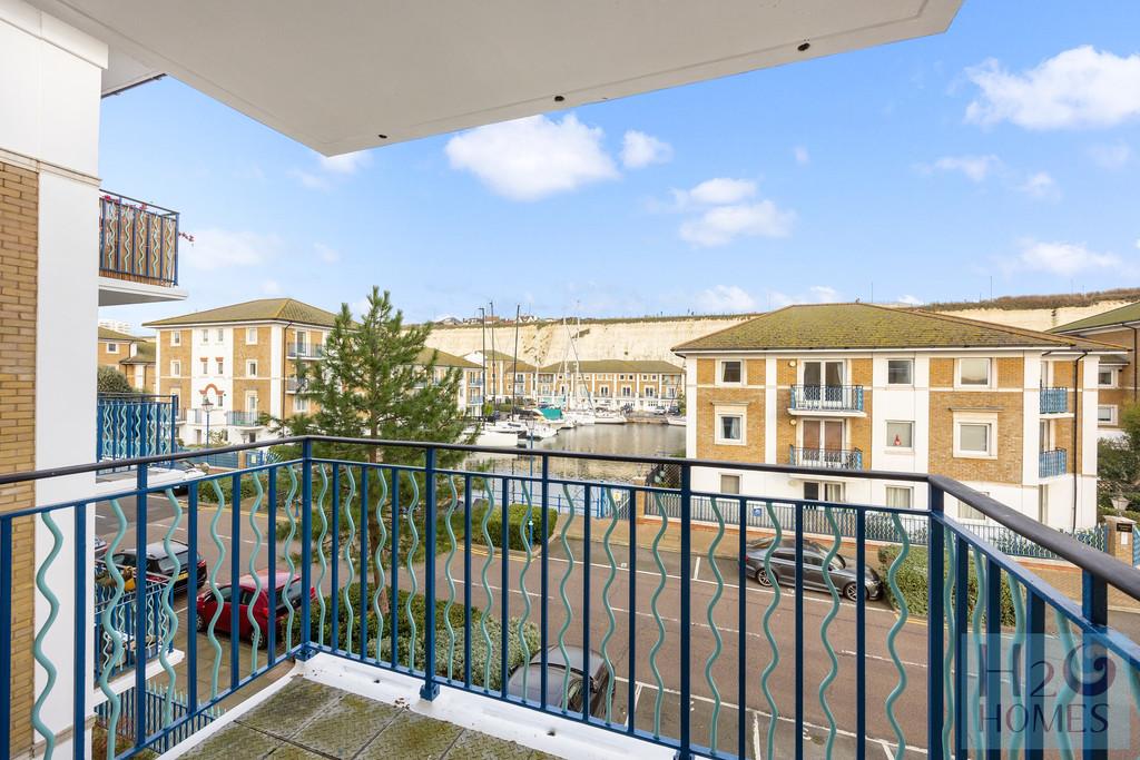 The Strand, Sovereign Court, 8-008