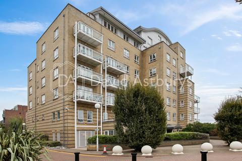 3 bedroom apartment for sale, St. Davids Square, Isle of Dog, London, E14