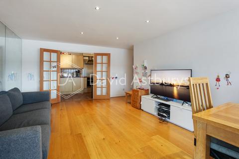 3 bedroom apartment for sale, St. Davids Square, Isle of Dog, London, E14