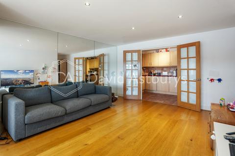 3 bedroom apartment for sale, St. Davids Square, Isle of Dog, London, E14