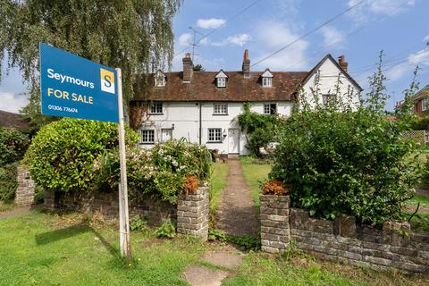 2 bedroom terraced house for sale, The Borough, Brockham