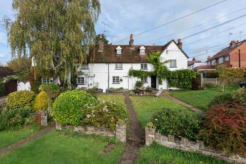 2 bedroom terraced house for sale, The Borough, Brockham