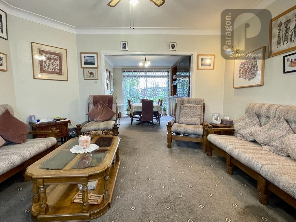 Dunster Drive, Kingsbury, NW9 3 bed semidetached house for sale £699,950