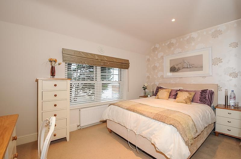 Bed 1