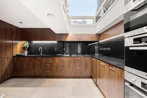 3 bedroom terraced house to rent, Pelham Street, South Kensington, London