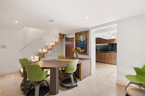 3 bedroom terraced house to rent, Pelham Street, South Kensington, London
