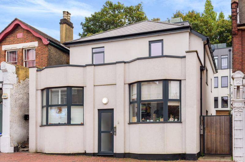 decimal-court-10-whytecliffe-road-2-bed-apartment-340-000
