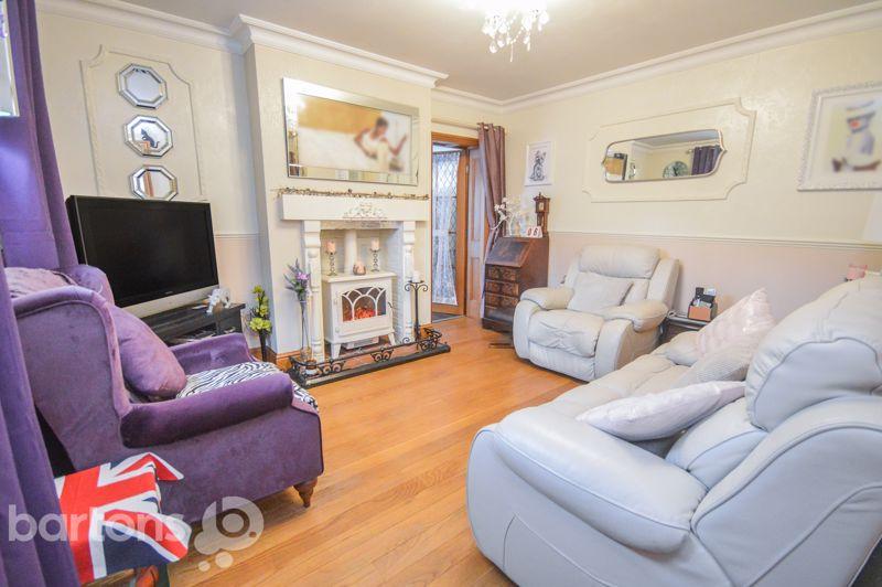 The Cottage, Wellgate Terrace, Clifton 2 bed terraced house for sale