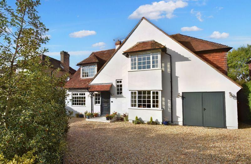 Broomleaf Road, Farnham 4 bed detached house £1,150,000
