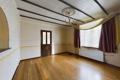 3 Dawley Green, South Ockendon, RM15 5LW