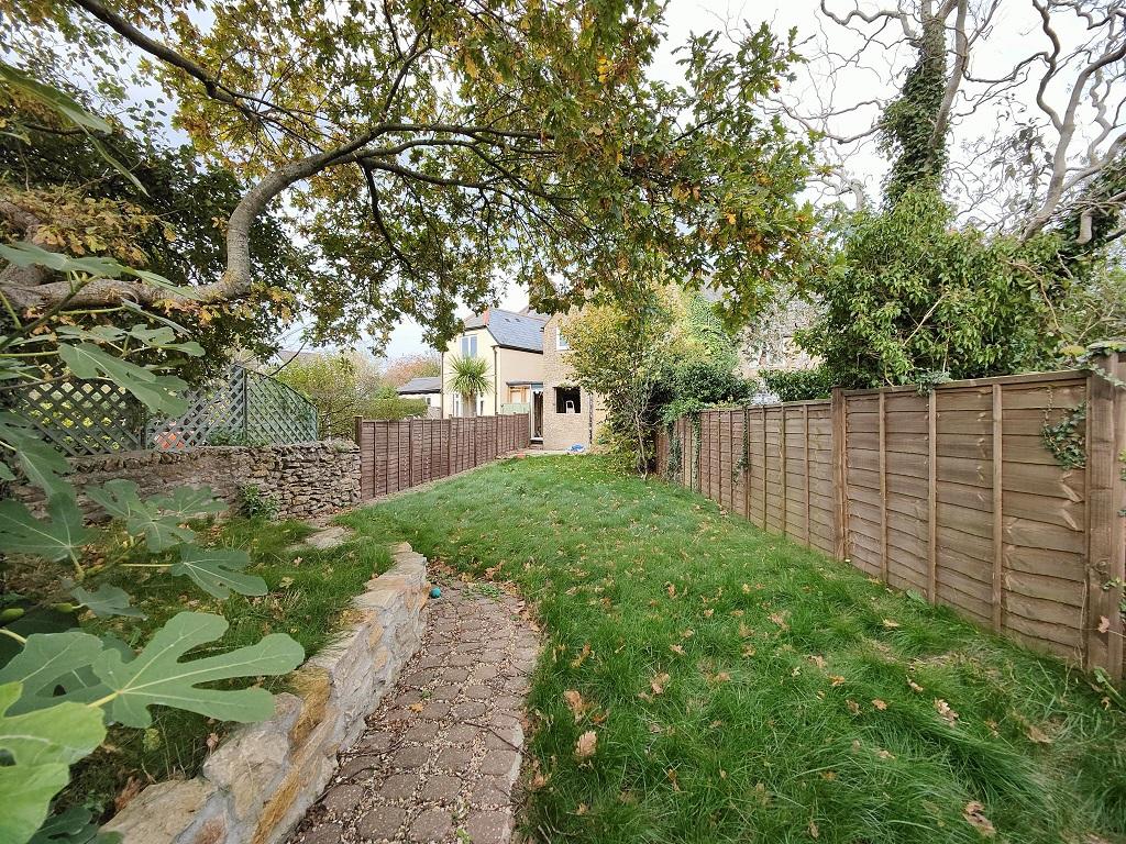 Newtown, Milborne Port, Somerset, DT9 2 bed terraced house for sale £