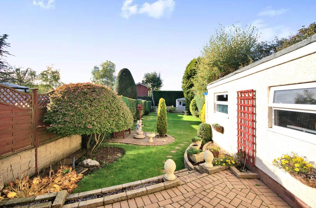 Springhill Road, Burntwood, WS7 3 bed semidetached house £275,000