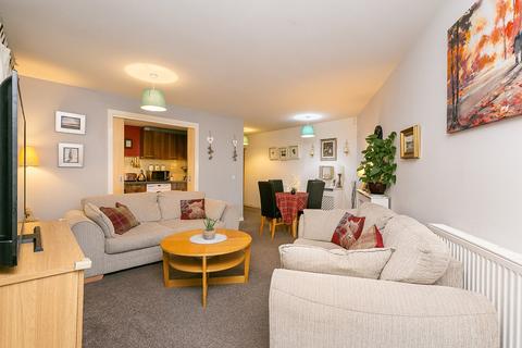 2 bedroom flat for sale - Tudsbery Avenue, Craigmillar, Edinburgh, EH16