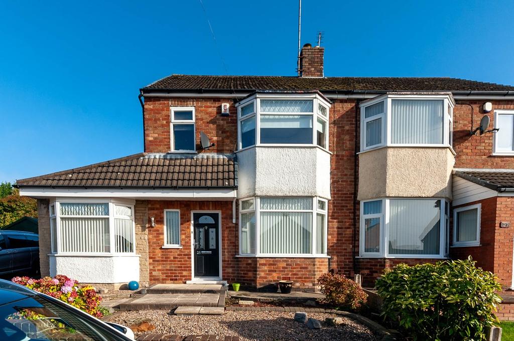 Hillside Close, Billinge, Wigan, WN5 3 bed semidetached house £295,000