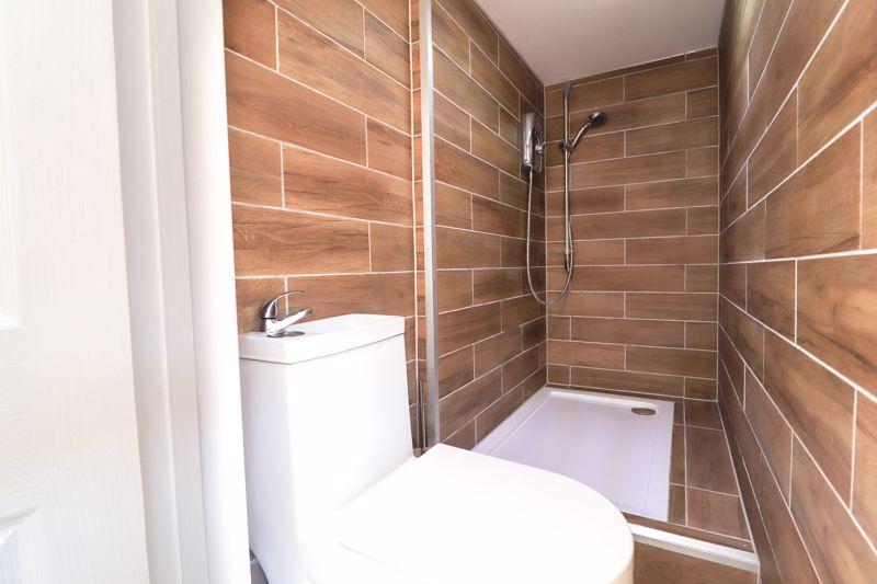 Annexe Shower Room