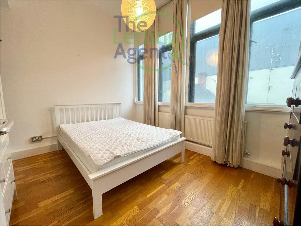 1st Double Bedroom