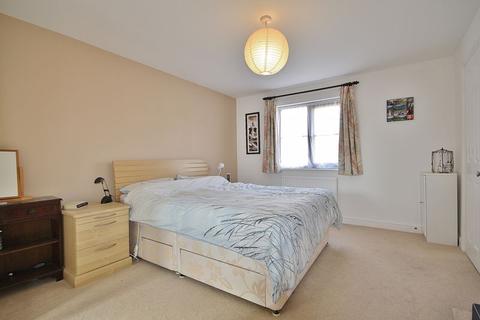 44 Broadway Close, Witney, OX28 5GG