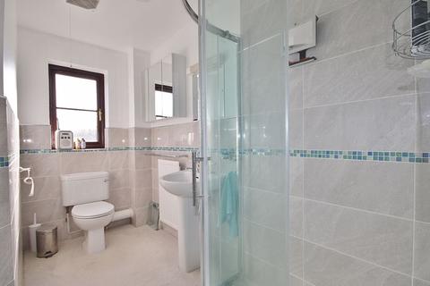 44 Broadway Close, Witney, OX28 5GG