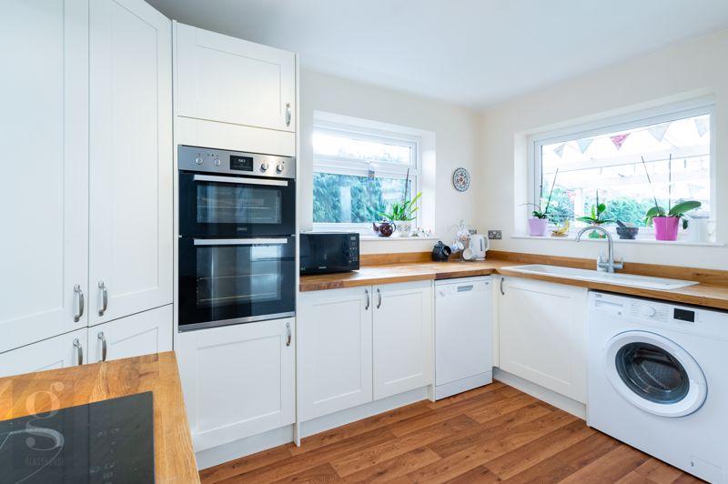 Birch Hill Road, Clehonger, Hereford... 2 bed bungalow £300,000