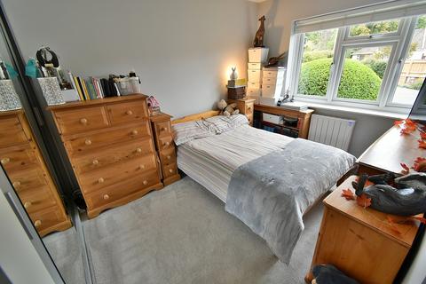 6 Apple Tree Grove, Ferndown, BH22 9LA