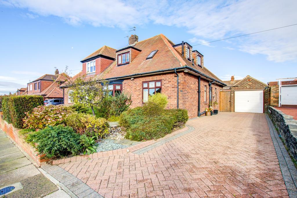 Cleadon Hill Drive, South Shields, NE34 3 bed semidetached house £